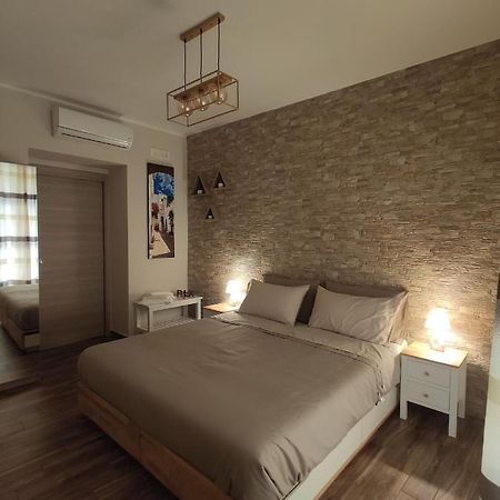 Tizzy Apartment & Rooms Bari Kültér fotó